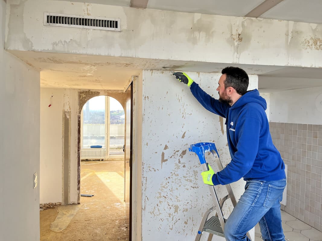 Rümpelhelden-Tapetenentfernung